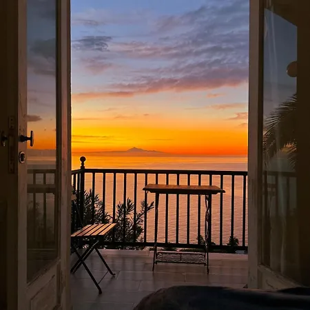 Casa *